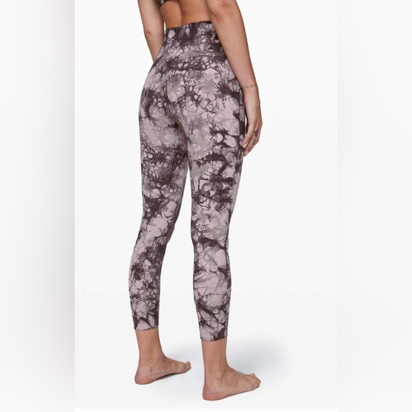 Lululemon Wunder Under High-Rise Tight 25" *Full-On Luxtreme- Size 2 - Picture 2 of 8